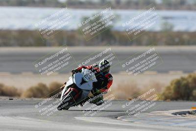 media/Nov-16-2025-Race Pace (Sun) [[8c5fa54630]]/Non Verified Riders (1st 20 Minutes)/1-Turn 14 (10am)/